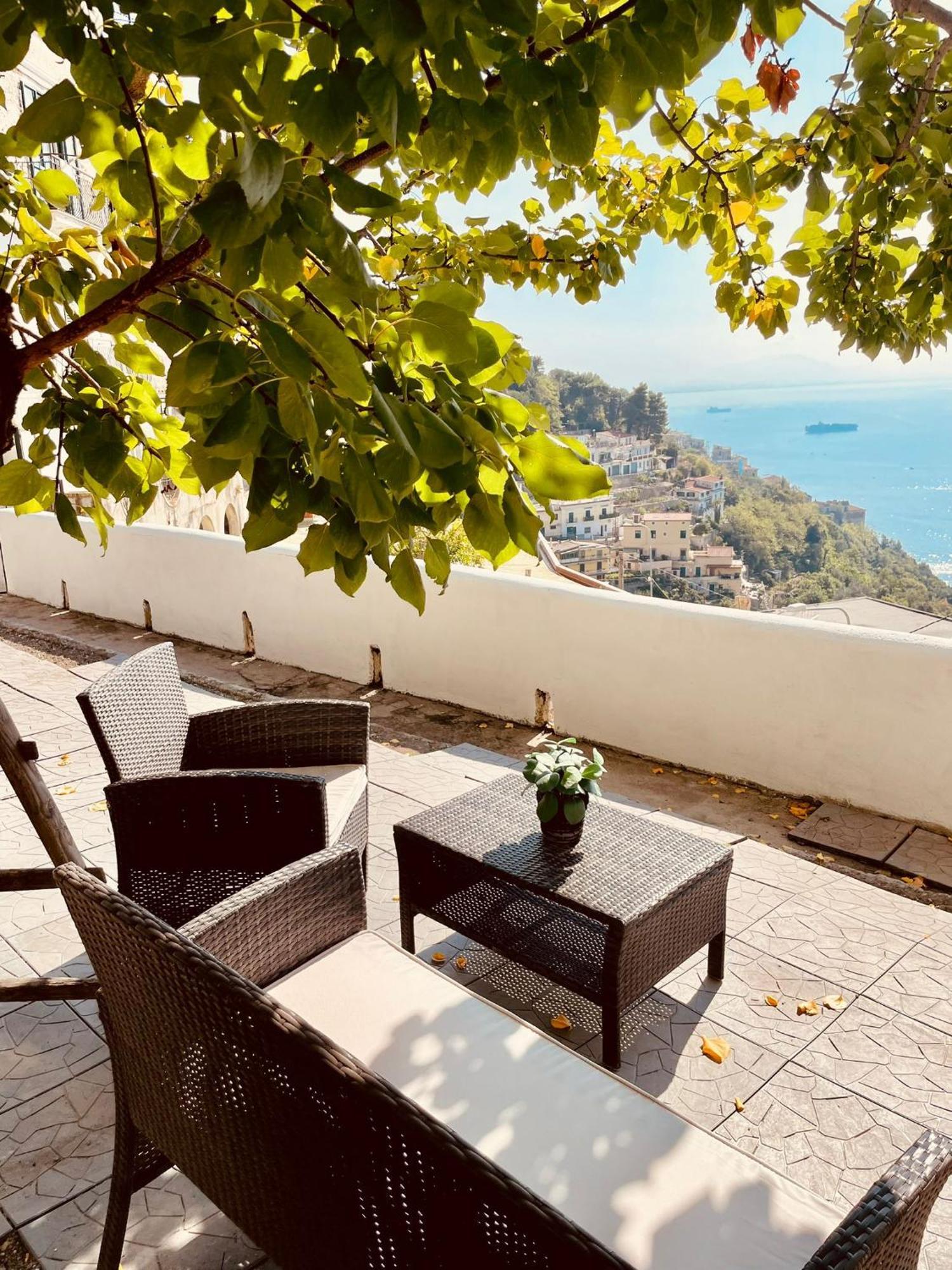 Ferienwohnung Borgo Virginia - Sea View In Amalfi Coast Vietri Exterior foto